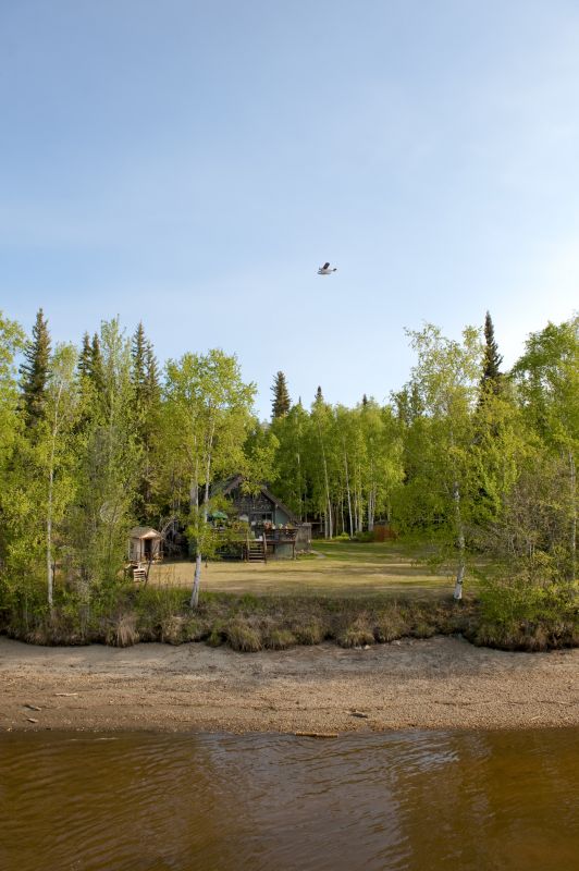 Clean and Inviting Lanai